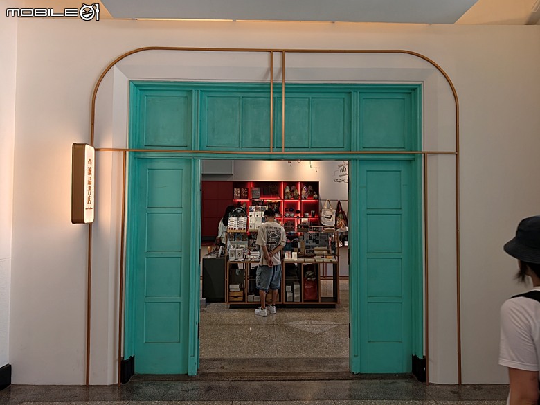 嘉義市立美術館、嘉義文化創意產業園區、嘉義城隍廟、嘉義市郵便局、文化路夜市，外掛美味可口的林聰明沙鍋魚頭、還有繁花似錦的臺南白河蓮花公園 — 2026 端午連假次日遊