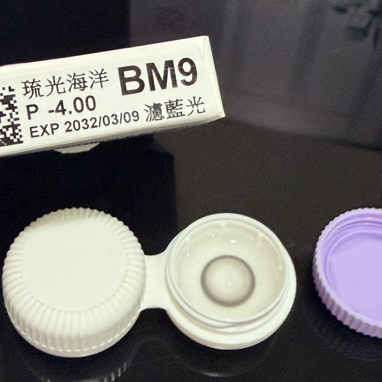 難得買月拋…意外超級好看OMG