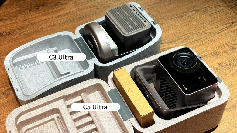 【阿洪開箱中】VIDDA C3 Ultra V.S. C5 Ultra:C5 ULTRA三色雷射旗艦再進化,亮度、光圈、移軸全面升級!