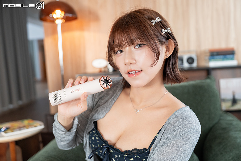 Dyson HushJet Mini Cool 開箱實測|無扇葉手持風扇真能成為夏天隨身降溫神器嗎?