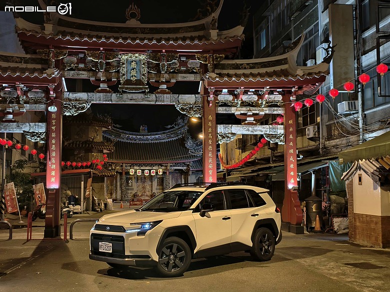點我看大圖 致那些尚未被馴服的靈魂:Toyota RAV4 Hybrid Adventure 🦅