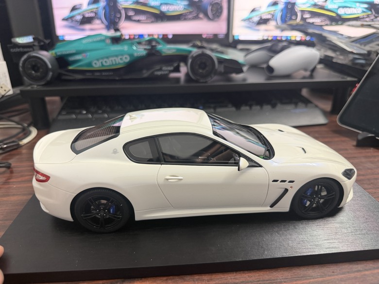 [開箱]1/18 Maserati GranTurismo