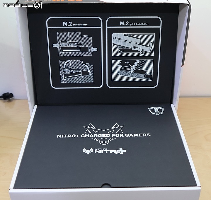 告別正面電源線 SAPPHIRE NITRO+ PhantomLink 板卡生態圈
