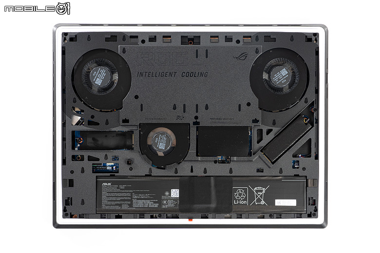 ROG Strix SCAR 18 (2026) G835｜升級 4K 240Hz 面板、全規格攻頂，再創電競機皇新標竿！