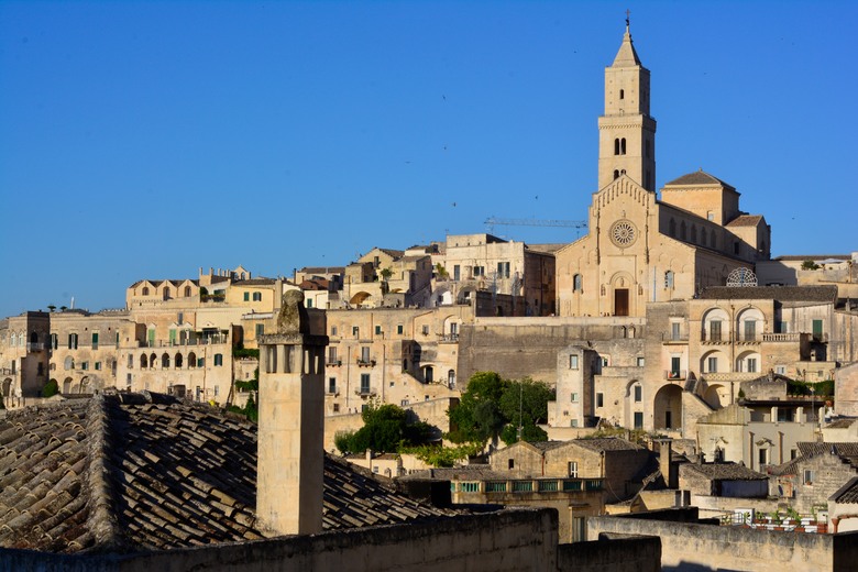 點我看大圖 意大利🇮🇹Bari巴里港之旅第一天,到達Matera馬泰拉古城