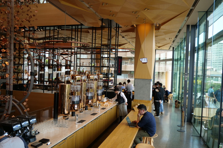 中目黑 STARBUCKS RESERVE(R) ROASTERY TOKYO