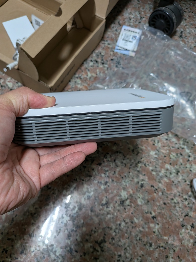點我看大圖 洋垃圾WIFI7路由XR1710G開箱