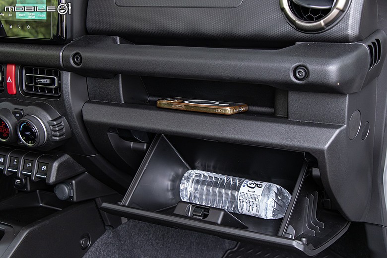 Suzuki Jimny 新年式試駕|補齊ACC、價格凍漲,不再只是任性的大玩具!