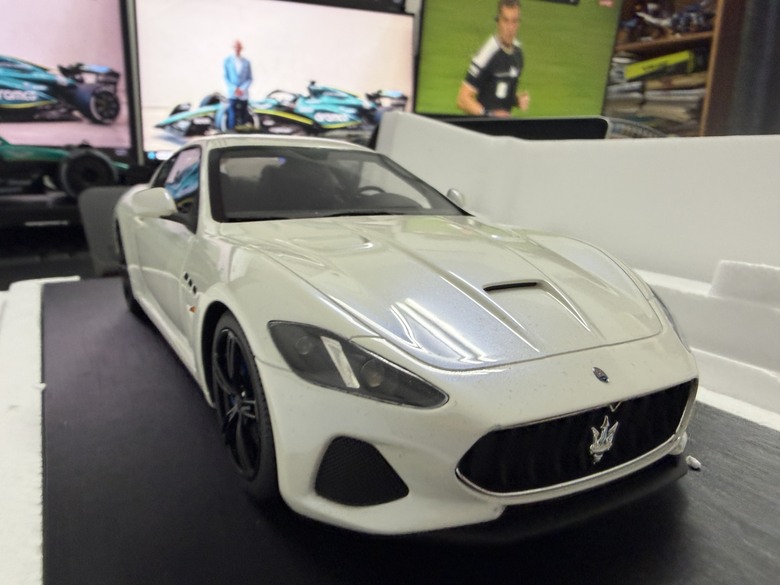 [開箱]1/18 Maserati GranTurismo