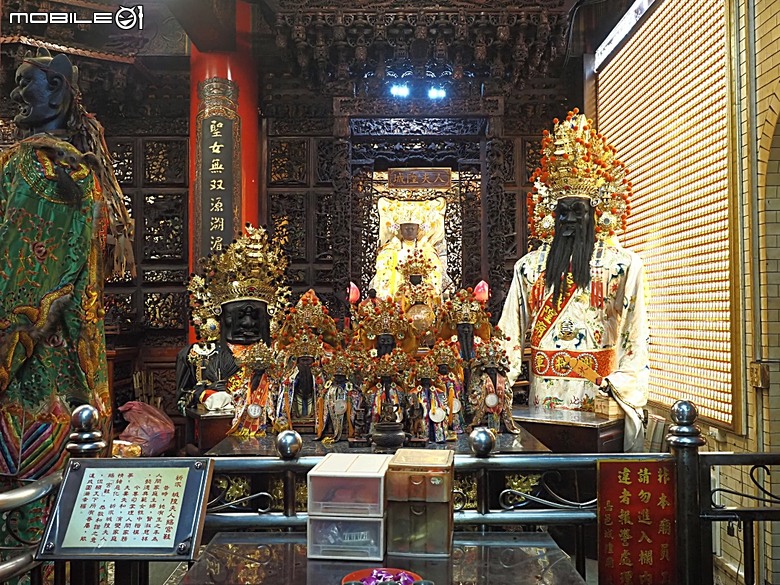 嘉義市立美術館、嘉義文化創意產業園區、嘉義城隍廟、嘉義市郵便局、文化路夜市，外掛美味可口的林聰明沙鍋魚頭、還有繁花似錦的臺南白河蓮花公園 — 2026 端午連假次日遊