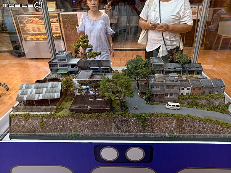 2026年懷舊鐵道場景模型展 in SOGO天母店，附掛吃吃喝喝之 魚君 さかなくん 天母SOGO店之週三鮭魚迴游日半價活動