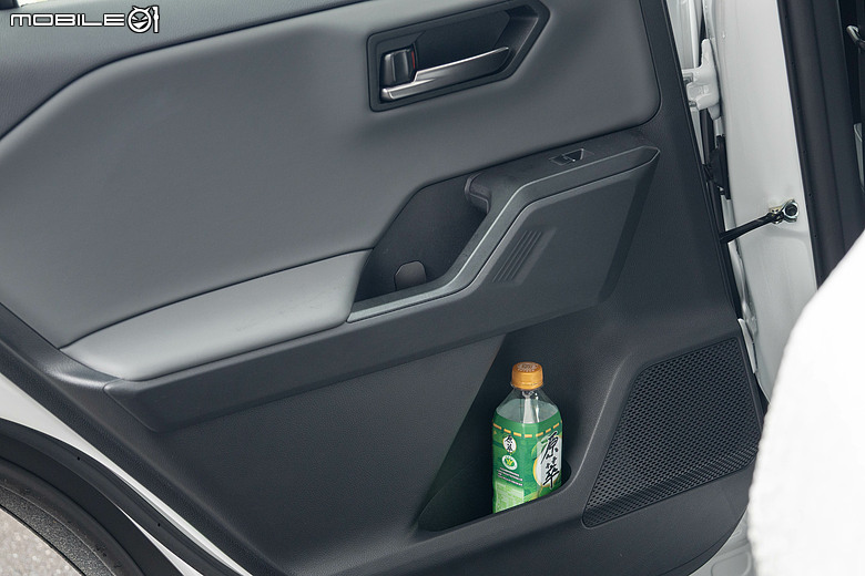 油電車的日韓對決|Toyota RAV4、Kia Sportage 雙車評測以及百公里油耗測試!
