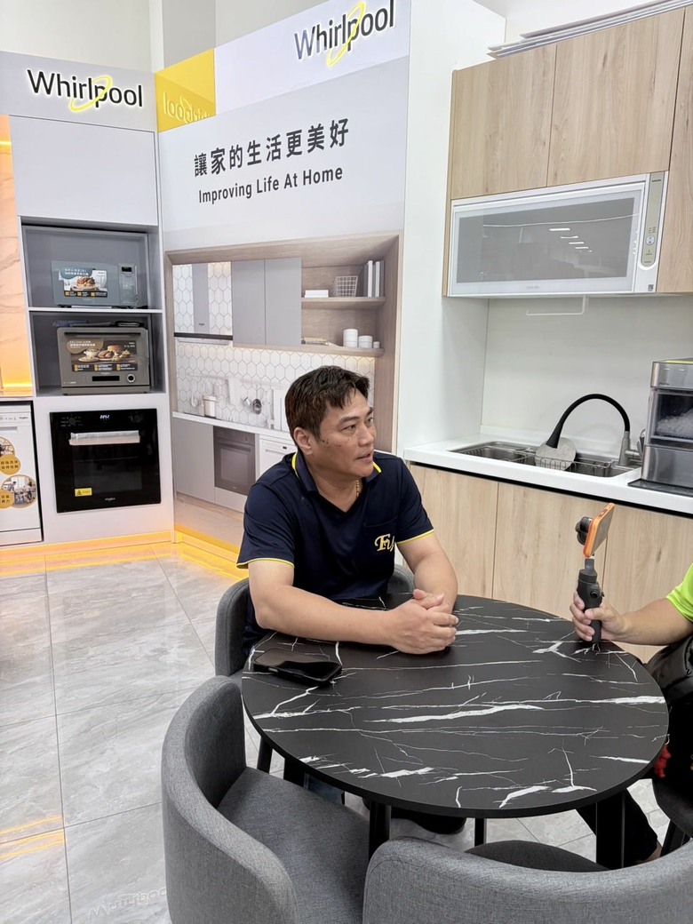 去逛溪州家電特賣會，老闆的一句話讓我滿意外的😂