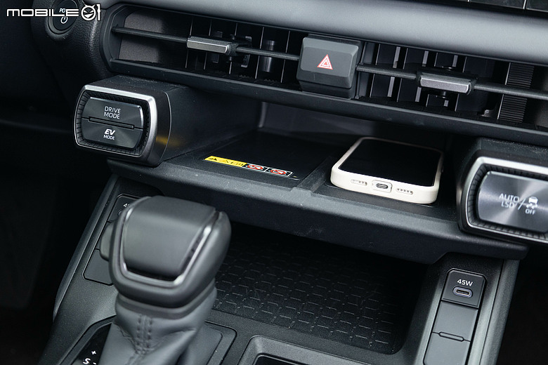 油電車的日韓對決|Toyota RAV4、Kia Sportage 雙車評測以及百公里油耗測試!