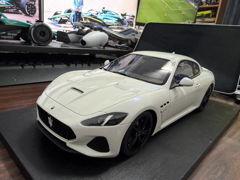 [開箱]1/18 Maserati GranTurismo