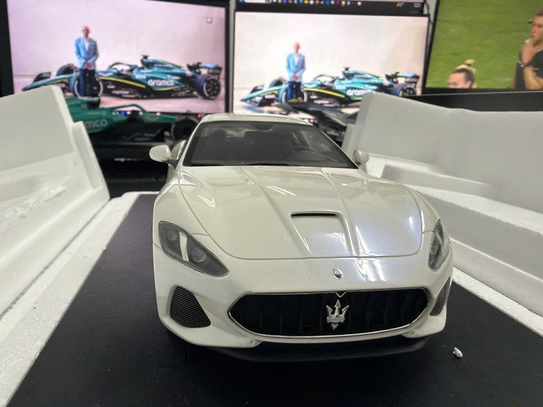 [開箱]1/18 Maserati GranTurismo