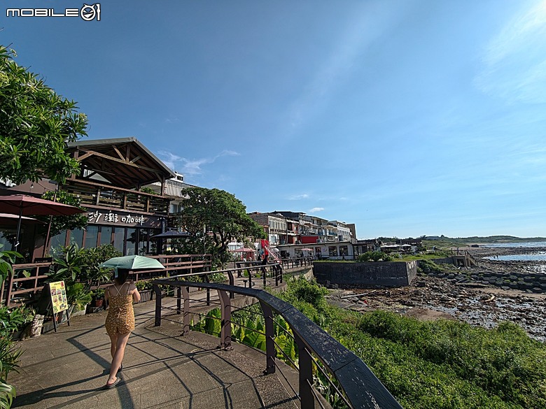沙灘皮克敏探索之新北市篇 — 萬里海水浴場、金山中角、貢寮福隆海水浴場、石門白沙灣、三芝淺水灣、淡水沙崙、淡江大橋,還有Bossa Nova巴莎諾瓦海景餐廳與依海廚房之吃吃喝喝
