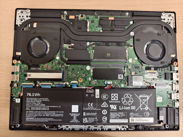 技嘉輕電競筆電小評測GAMING A16 RTX5060