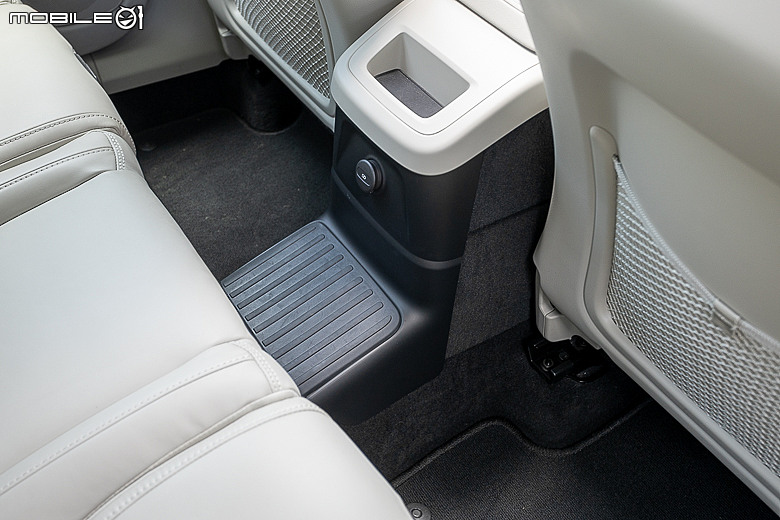 Volvo 小改款 XC60 T8 試駕|除了節能,還讓你有更優雅從容的旅程!