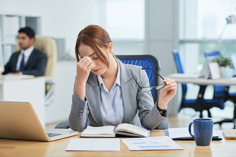全家還在吃同一罐綜合維他命？不同族群保健品這樣挑