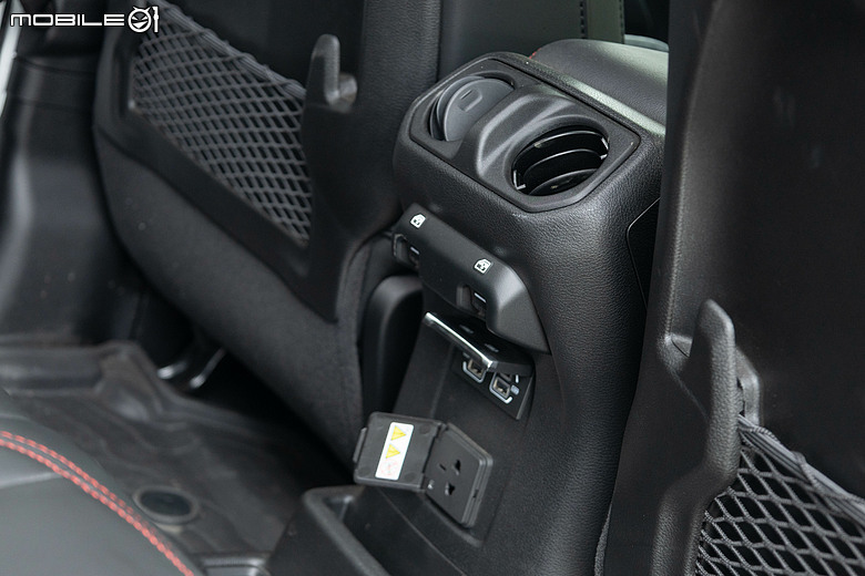 Jeep Wrangler Rubicon/Sahara 試駕｜歷經考驗的越野實力，帶你勇闖世界的每個角落！