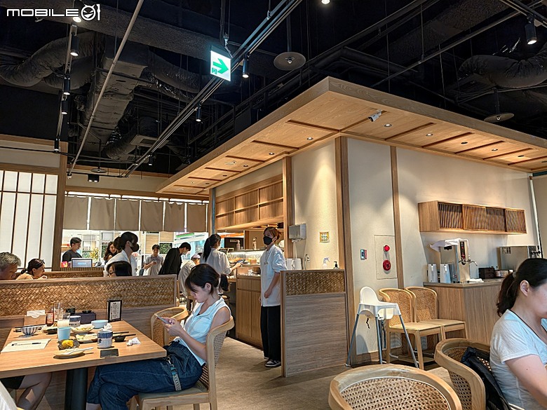 2026年懷舊鐵道場景模型展 in SOGO天母店，附掛吃吃喝喝之 魚君 さかなくん 天母SOGO店之週三鮭魚迴游日半價活動