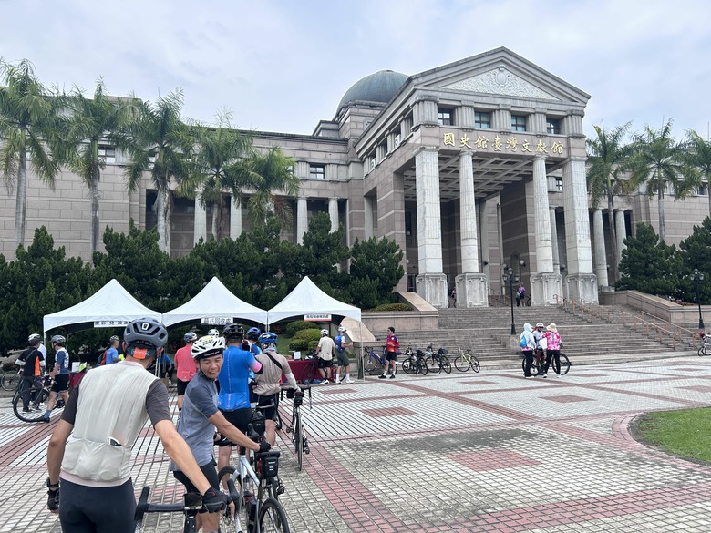 跟著博愛車隊參加中華民國自行車騎士協會籌辦的2026南投旅遊百k自行車小鎮漫遊活動,由中興新村出發經草屯、國姓、埔里、魚池(日月潭)、集集及名間再O繞回南投市出發點,Calamita due city tour