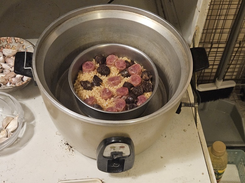 臘味煲仔飯