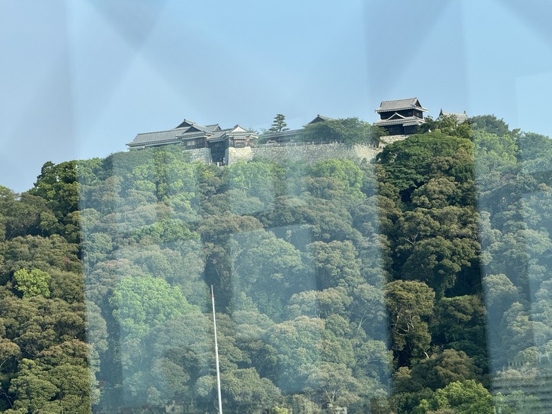 首次到訪的四國五日行 - Day1 & Day2 愛媛松山機場 / 松山城公園 & 空中纜車 / 松山大道CANDEO飯店 / 今治毛巾美術館