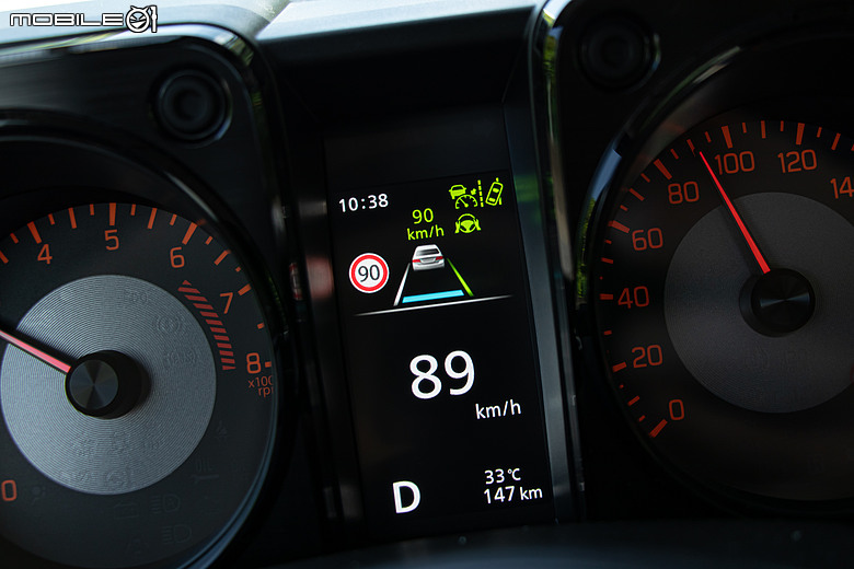 Suzuki Jimny 新年式試駕|補齊ACC、價格凍漲,不再只是任性的大玩具!