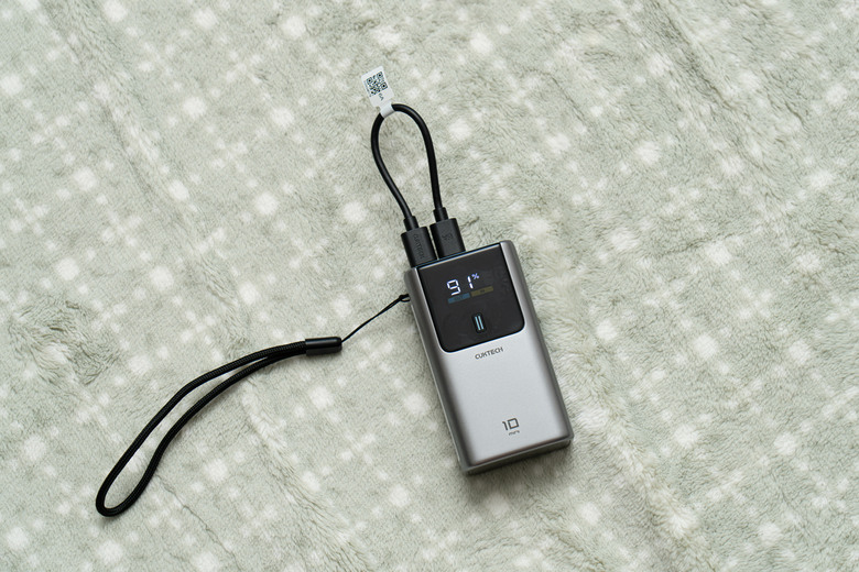 【開箱實測】蝦皮啟動！不到八百買到 55W 物理外掛，酷態科 10 號 Mini 單兵救急首選？