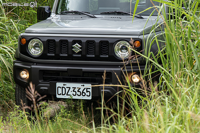 Suzuki Jimny 新年式試駕|補齊ACC、價格凍漲,不再只是任性的大玩具!