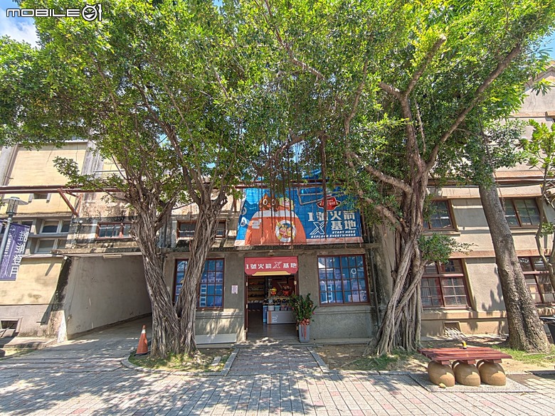 嘉義市立美術館、嘉義文化創意產業園區、嘉義城隍廟、嘉義市郵便局、文化路夜市，外掛美味可口的林聰明沙鍋魚頭、還有繁花似錦的臺南白河蓮花公園 — 2026 端午連假次日遊