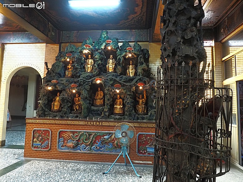 嘉義市立美術館、嘉義文化創意產業園區、嘉義城隍廟、嘉義市郵便局、文化路夜市，外掛美味可口的林聰明沙鍋魚頭、還有繁花似錦的臺南白河蓮花公園 — 2026 端午連假次日遊