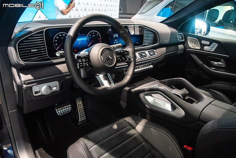 【採訪】預售價198萬元起，Mercedes-Benz全新純電GLB無預警現身！新年式GLE星耀版同步亮相！