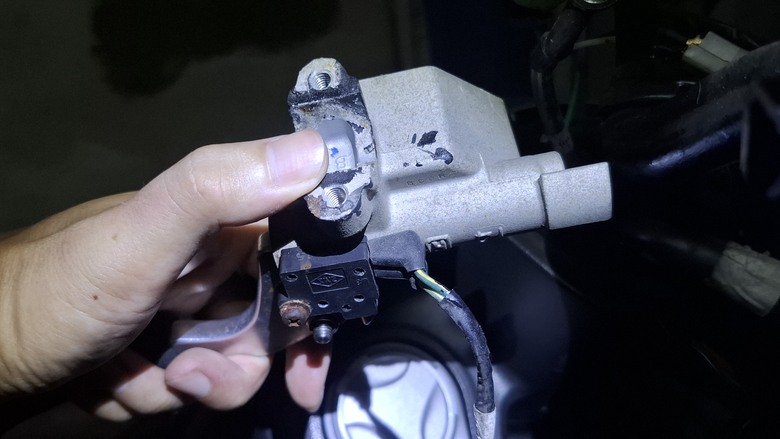 SYM NEW FIGHTER ZR 總泵漏油更換日記