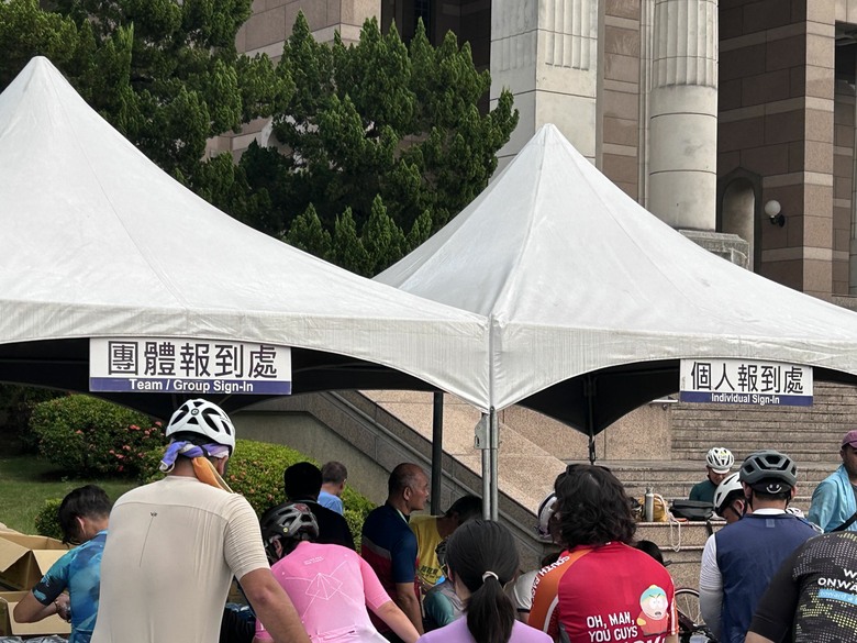 跟著博愛車隊參加中華民國自行車騎士協會籌辦的2026南投旅遊百k自行車小鎮漫遊活動,由中興新村出發經草屯、國姓、埔里、魚池(日月潭)、集集及名間再O繞回南投市出發點,Calamita due city tour