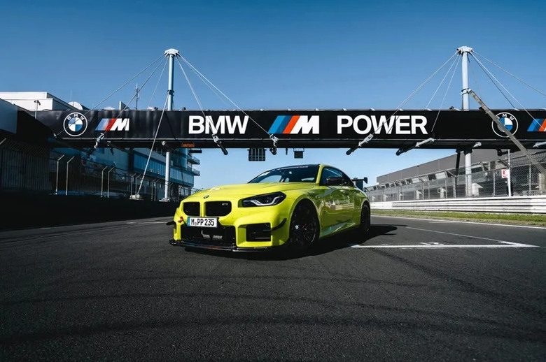 BMW標準版M2搭載 M Performance Track Kit 紐北刷出 7 分 25 秒新紀錄