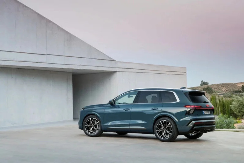 Audi Q7 美規售價漲性能旗艦 SQ7 逼近 10 萬美元大關！
