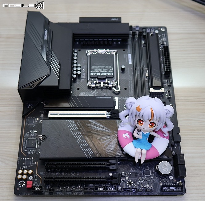 點我看大圖 PLUS 處理器新選擇,記憶體超頻更容易 Z890 AORUS ELITE DUO X