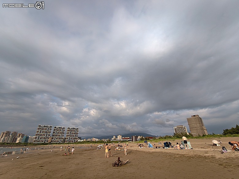 沙灘皮克敏探索之新北市篇 — 萬里海水浴場、金山中角、貢寮福隆海水浴場、石門白沙灣、三芝淺水灣、淡水沙崙、淡江大橋,還有Bossa Nova巴莎諾瓦海景餐廳與依海廚房之吃吃喝喝