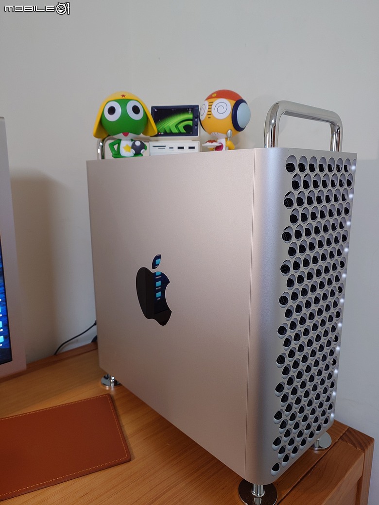 點我看大圖 Mac Studio M2 Ultra + Mac Pro 5090:我的 AI 家教開發歷程