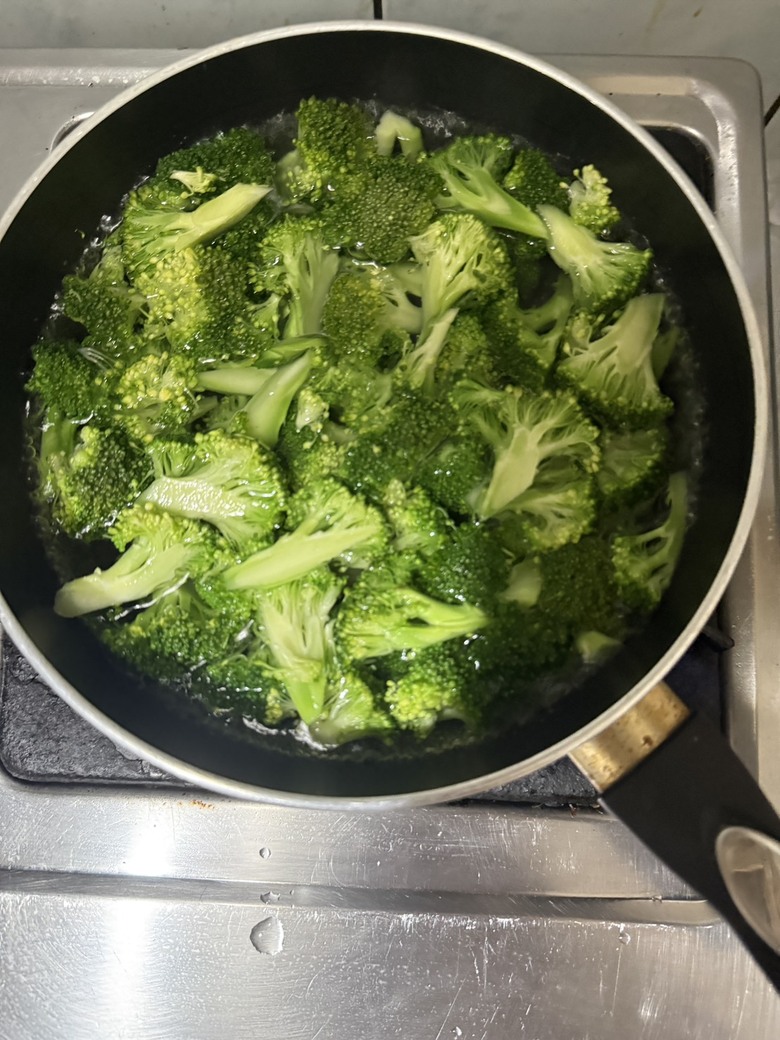 第一次吃到這麼多料的咖哩包
