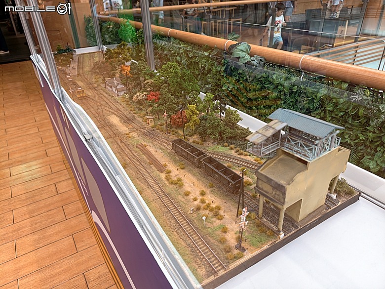 2026年懷舊鐵道場景模型展 in SOGO天母店，附掛吃吃喝喝之 魚君 さかなくん 天母SOGO店之週三鮭魚迴游日半價活動