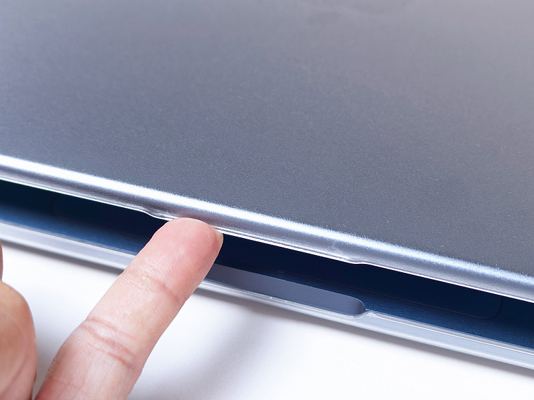 【MacBook防護三法寶】河馬引力HIPPORIZZ Aero 零感鍵盤膜 ▪ Frosta 磨砂保護殼 ▪ WasserElegant 筆電內袋 -開箱評價|實際使用心得與推薦