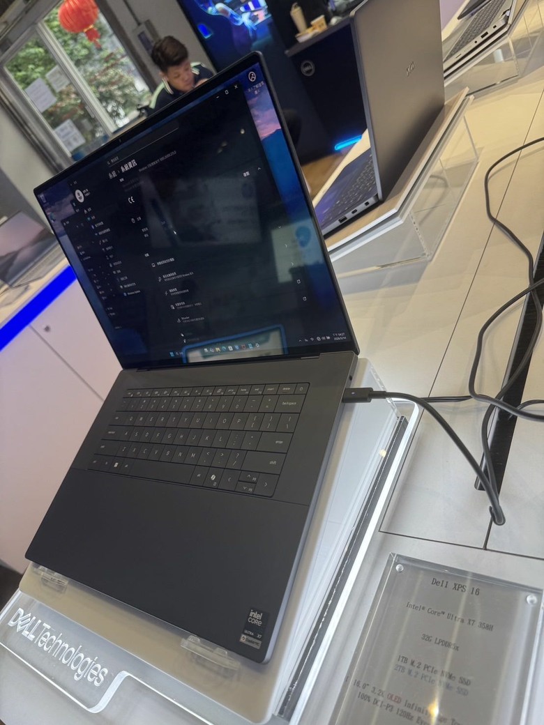 #分享 DELL XPS 16實機質感
