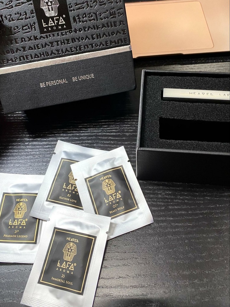 【分享】開車久了真的會向質感妥協... 順便開箱老婆送的車用香氛（LAFA埃及金磚）
