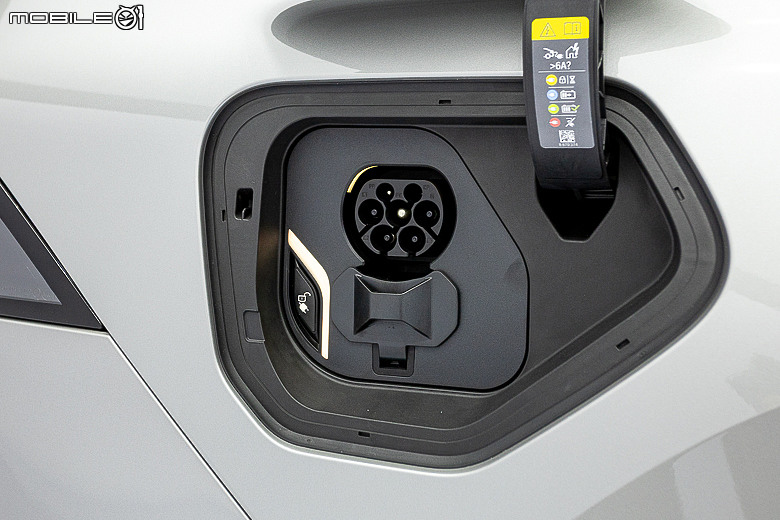 BMW iX3 上市前實拍|帶領品牌邁入新紀元的純電大作!