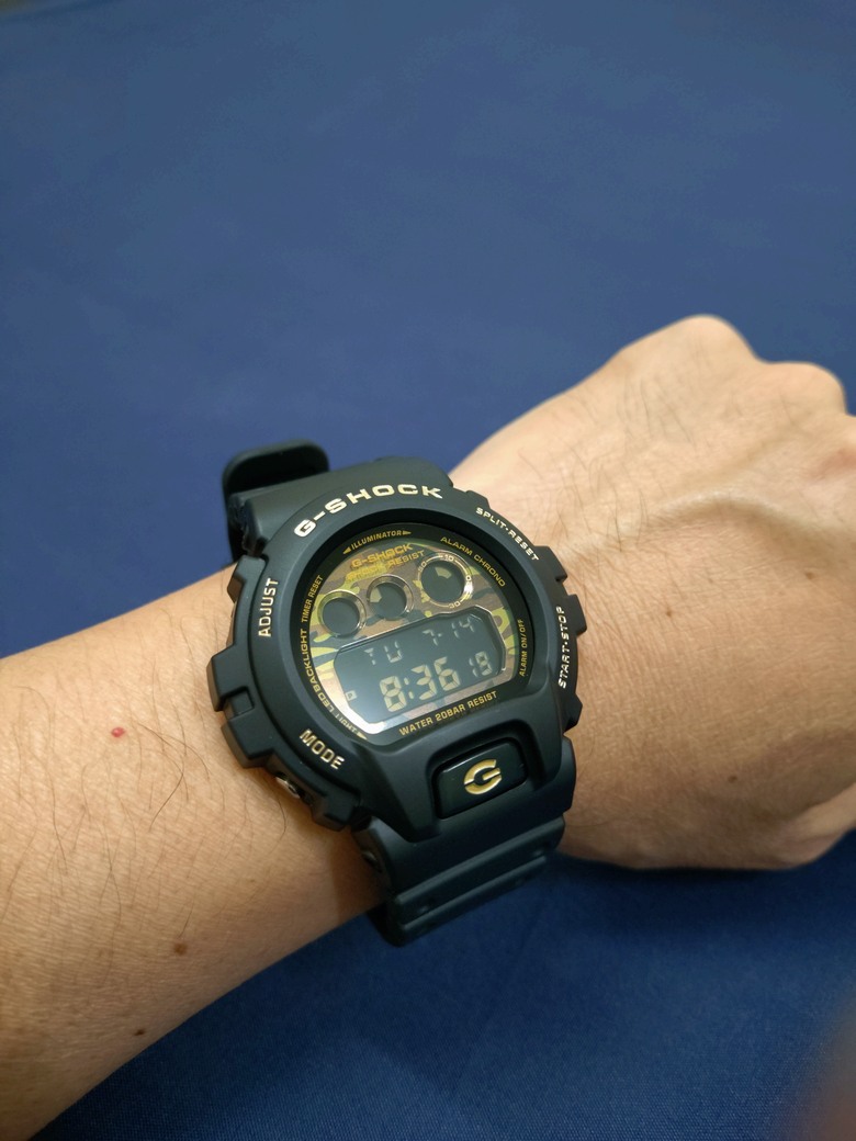 開箱：G-SHOCK 黑金迷彩 DW-6900CF