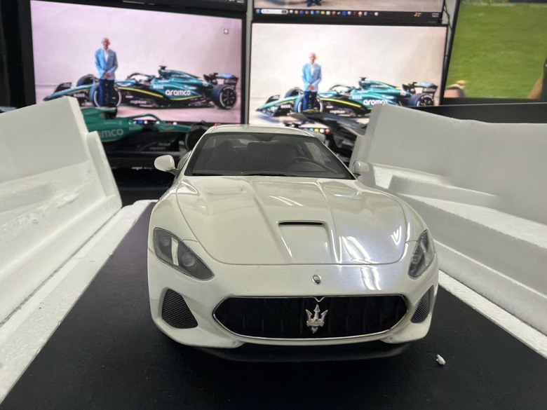 [開箱]1/18 Maserati GranTurismo